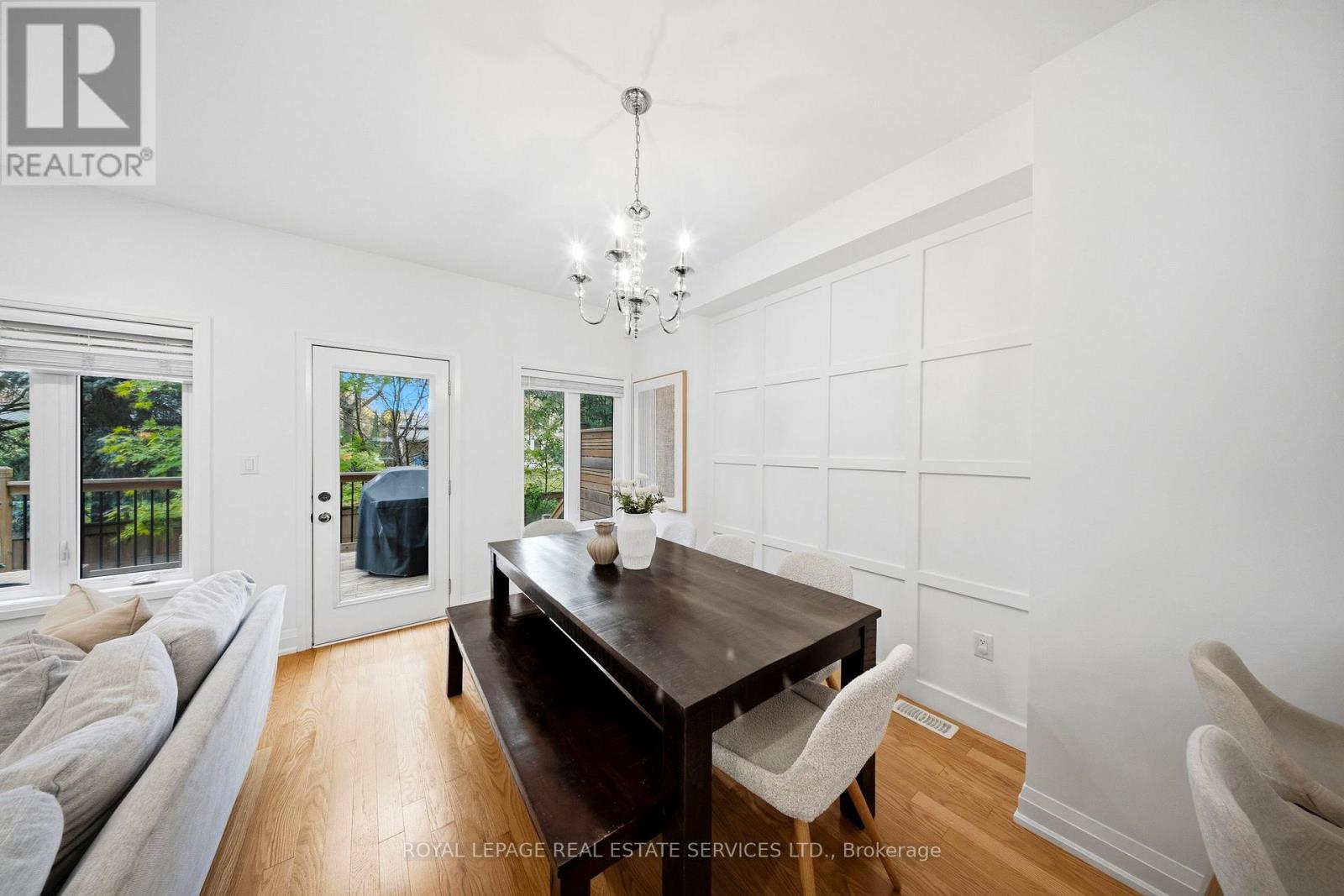 1233 Azinger Lane Property Photo 8