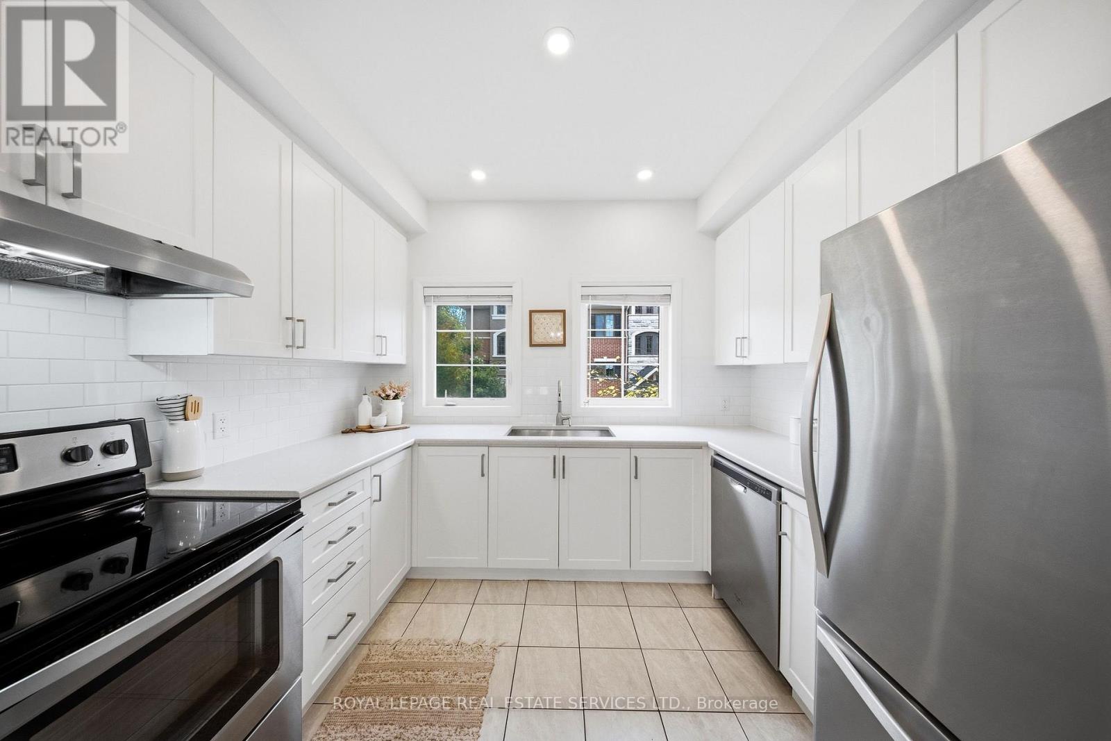 1233 Azinger Lane Property Photo 13