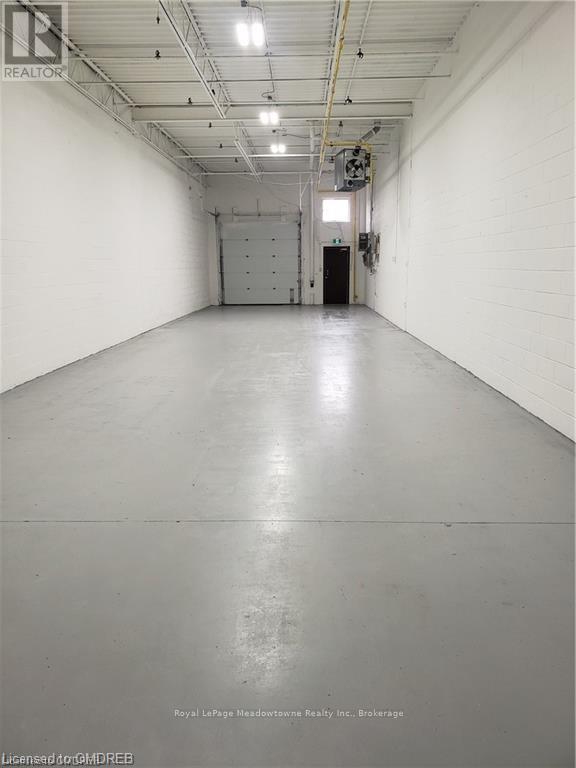 2 - 305b Steeles Avenue E Property Photo 3