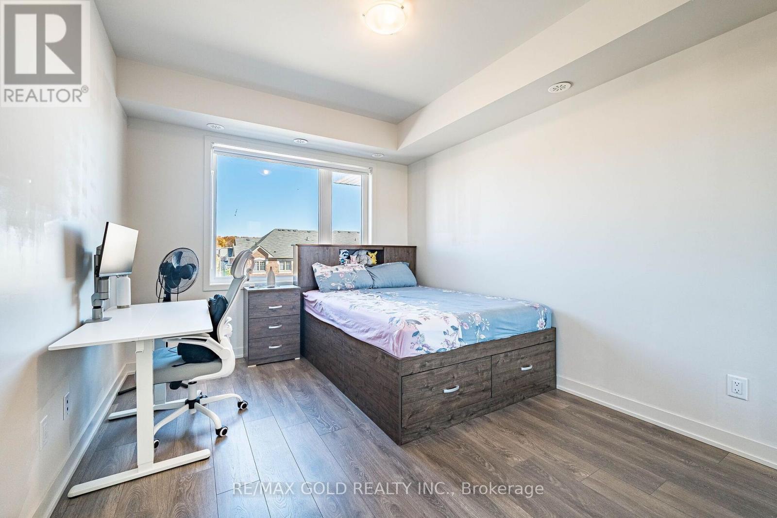 #314 - 62 Sky Harbour Drive Property Photo 19