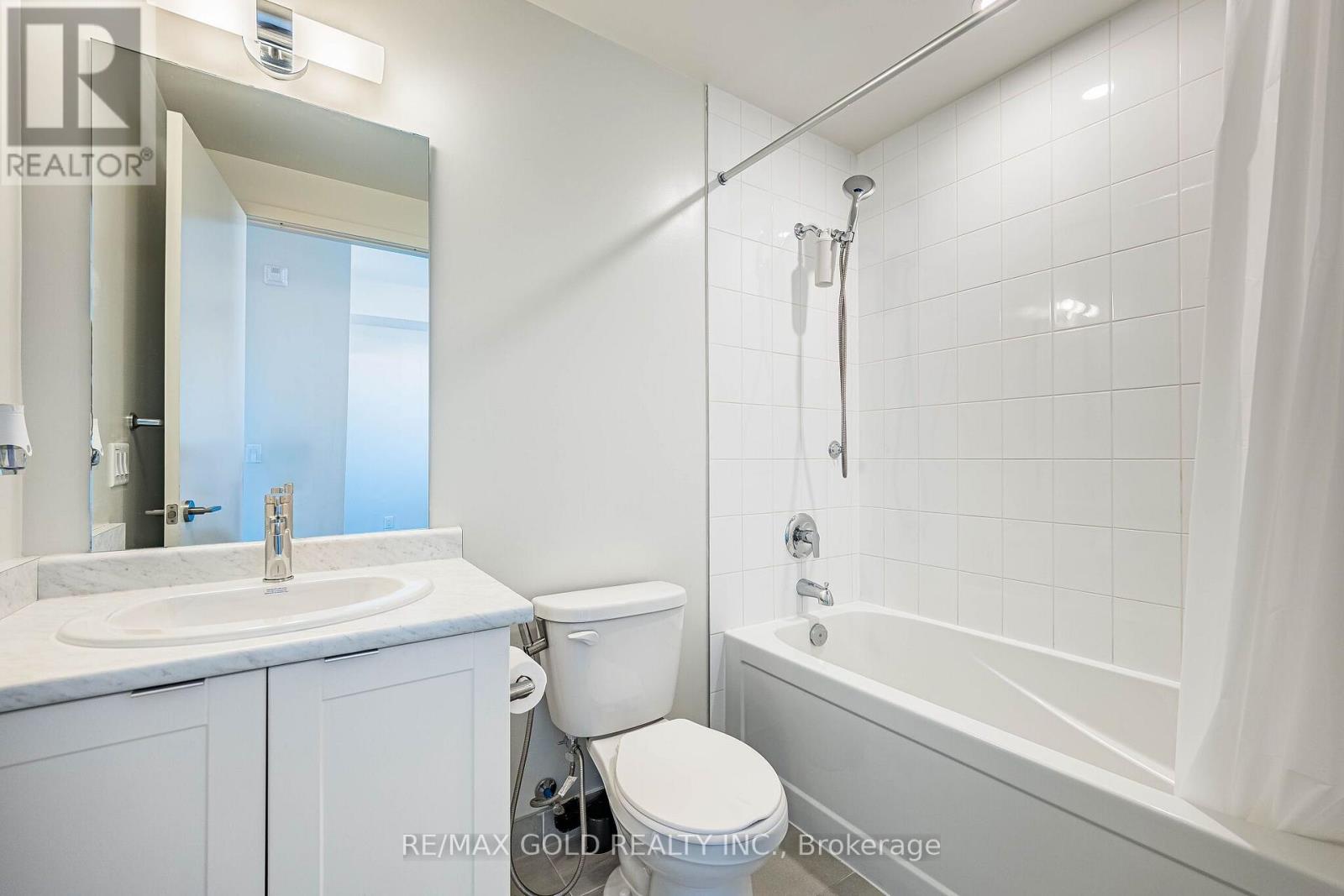 #314 - 62 Sky Harbour Drive Property Photo 20