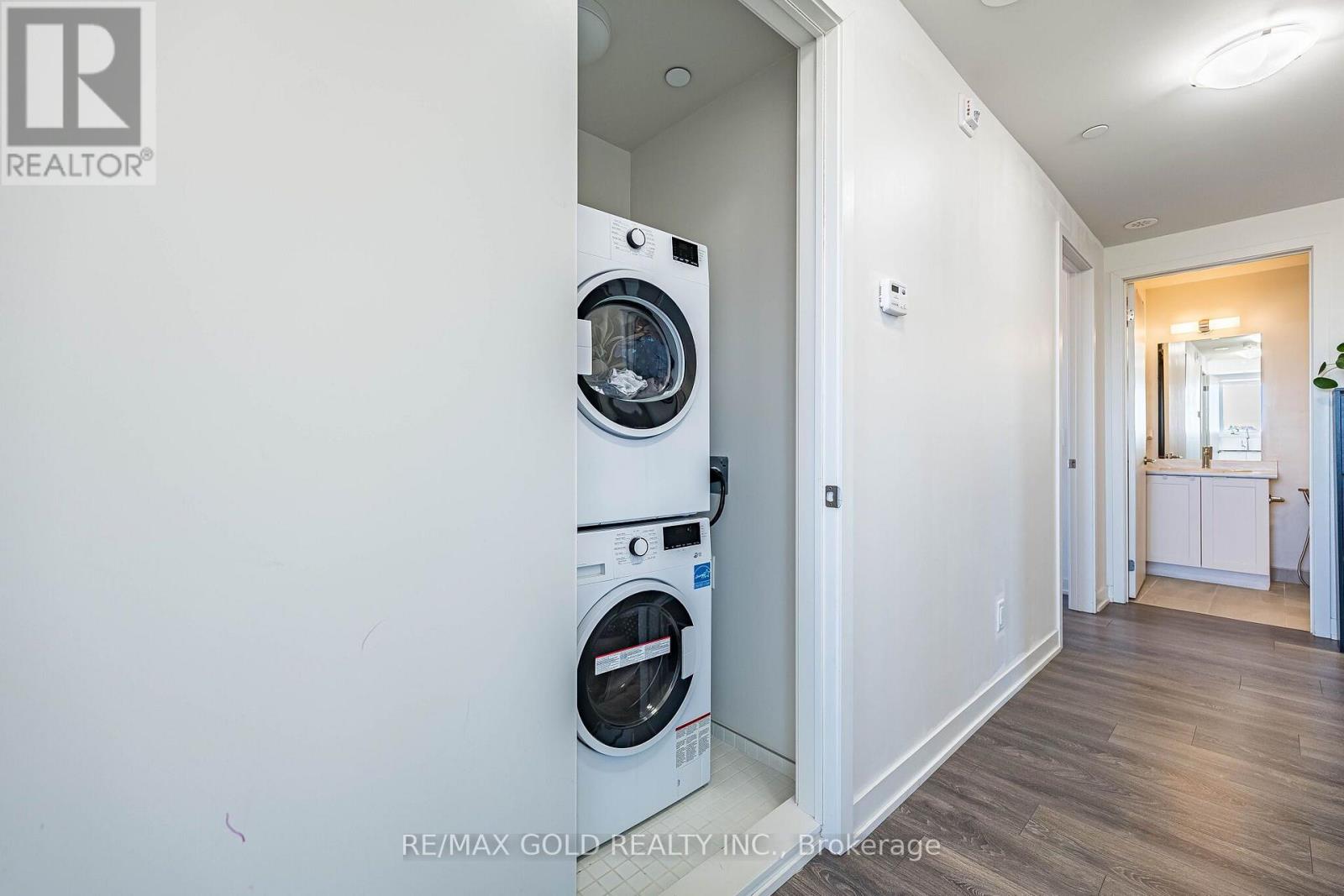 #314 - 62 Sky Harbour Drive Property Photo 23