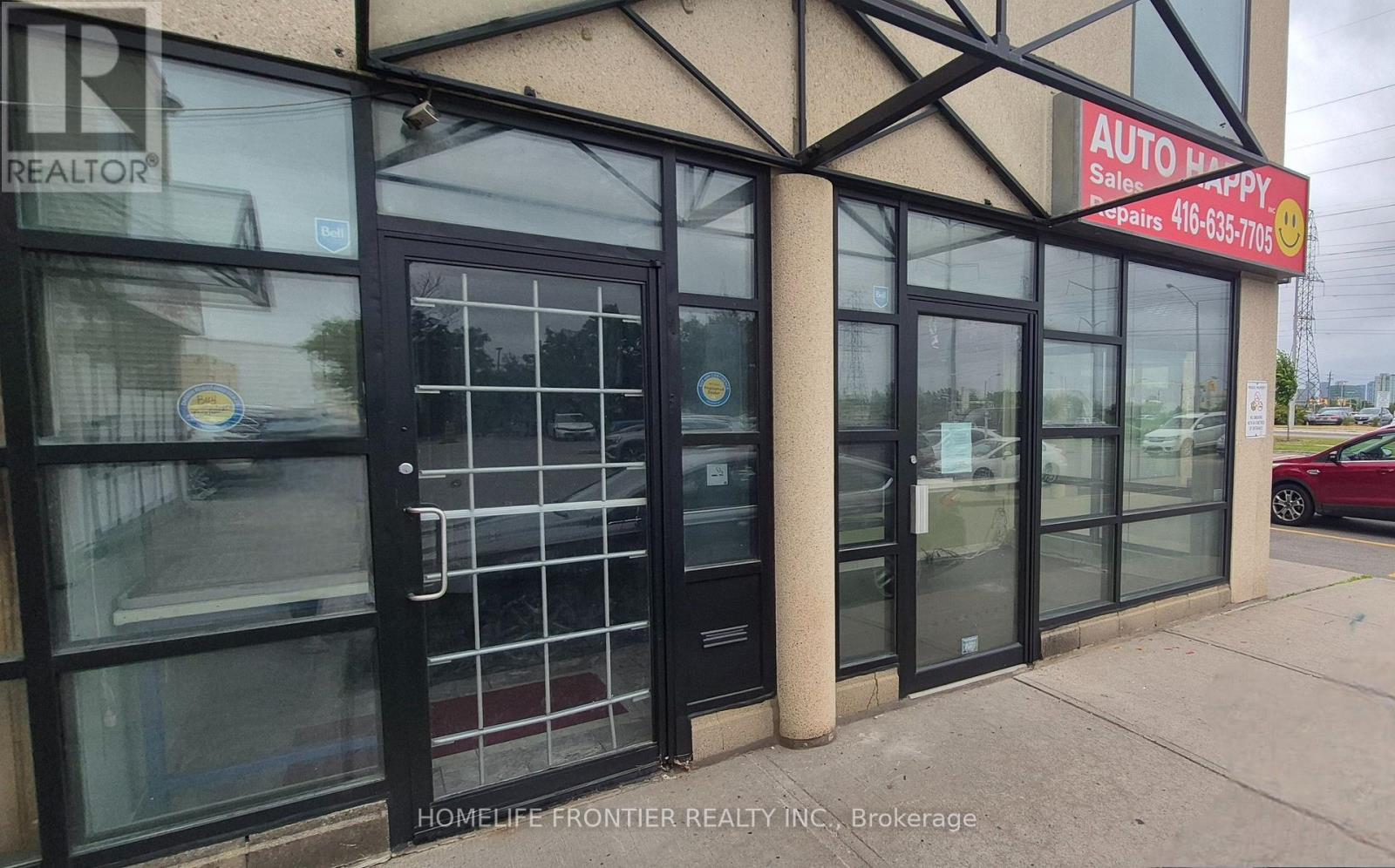 #18-a - 1290 Finch West Avenue W Property Photo 2