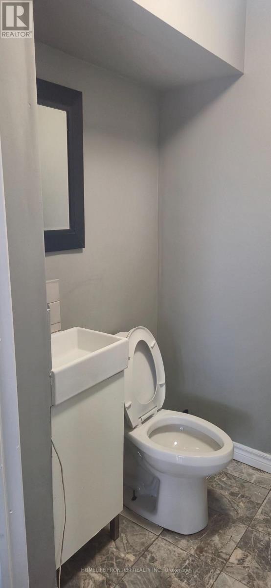 #18-a - 1290 Finch West Avenue W Property Photo 6