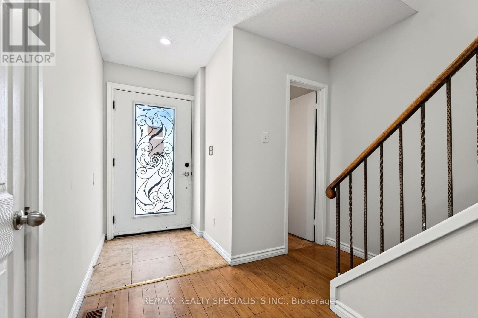 4134 Clevedon Drive Property Photo 5