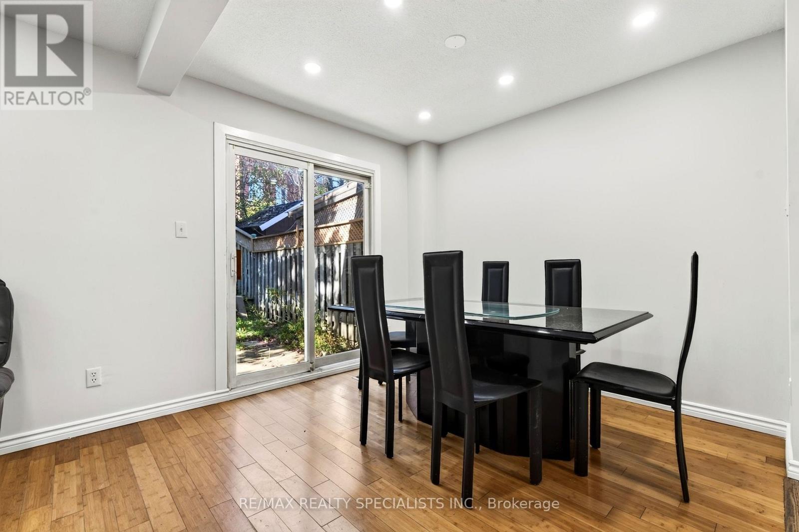 4134 Clevedon Drive Property Photo 15