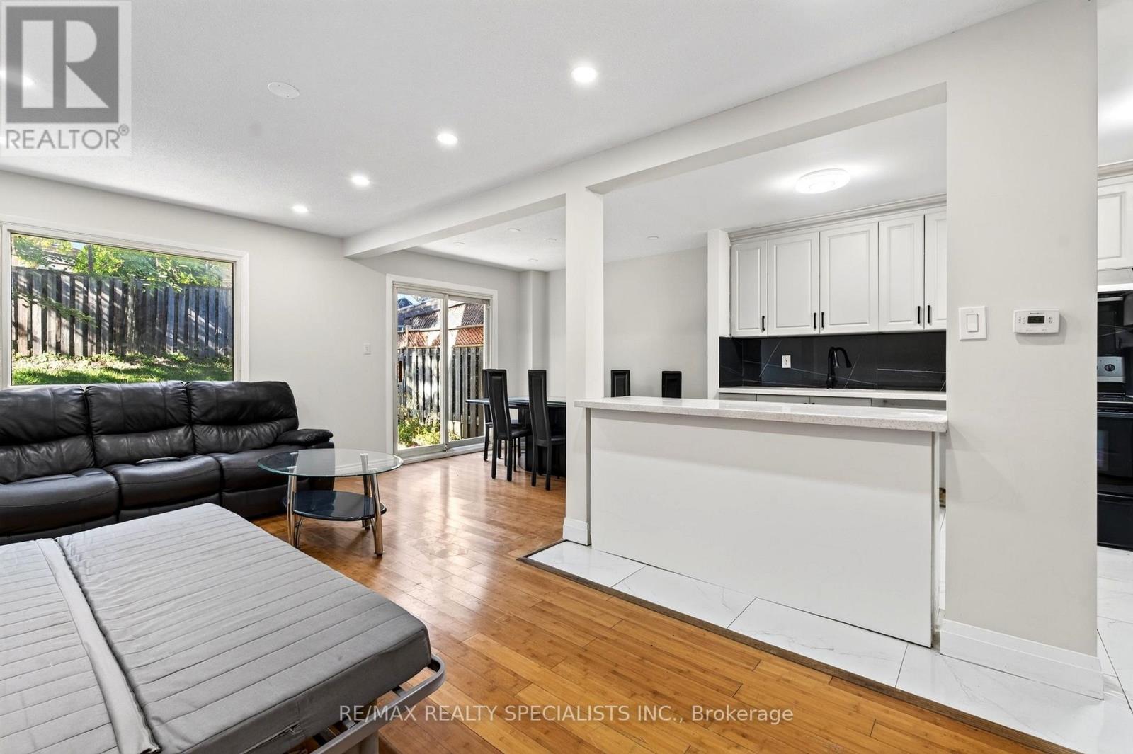 4134 Clevedon Drive Property Photo 18