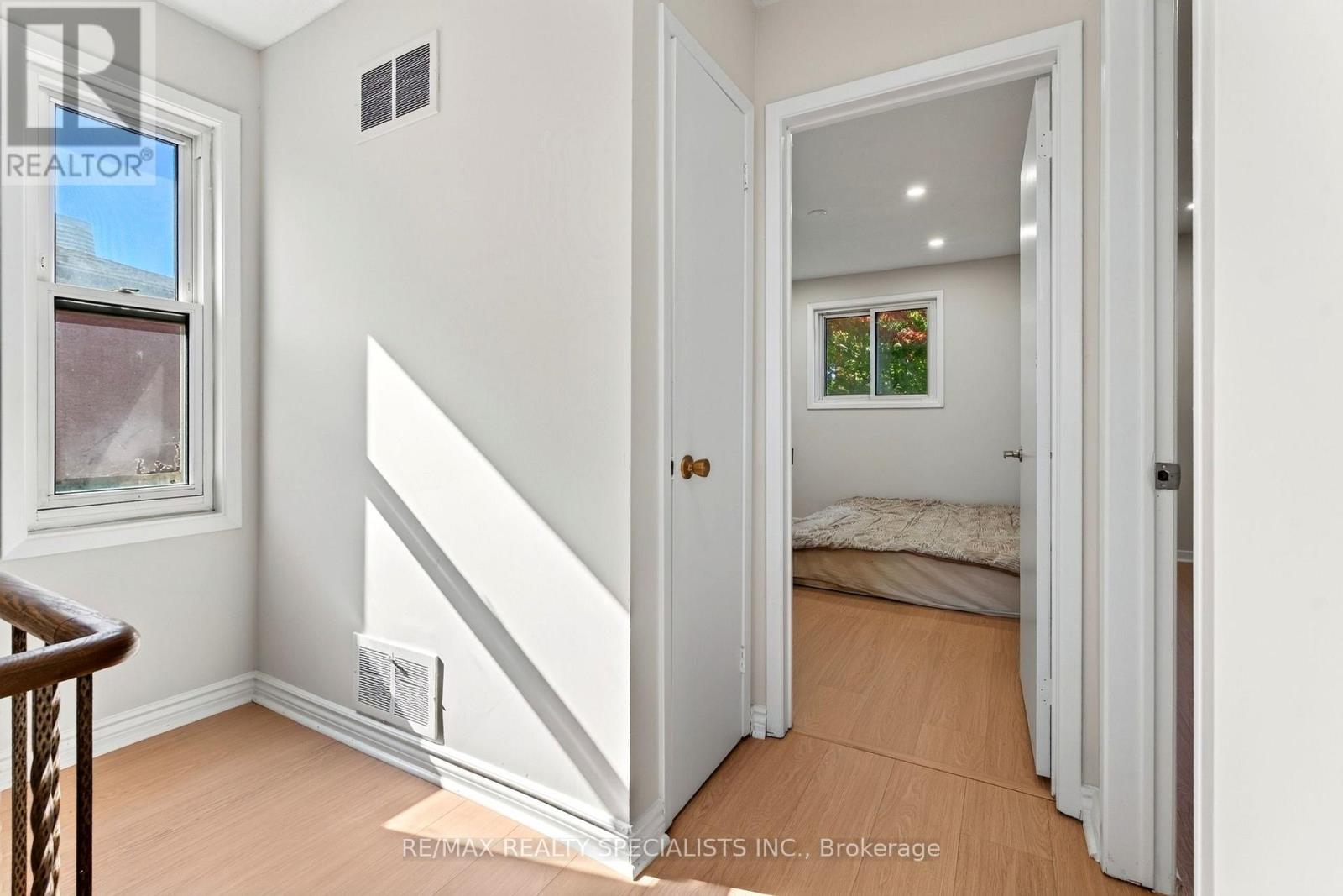 4134 Clevedon Drive Property Photo 21