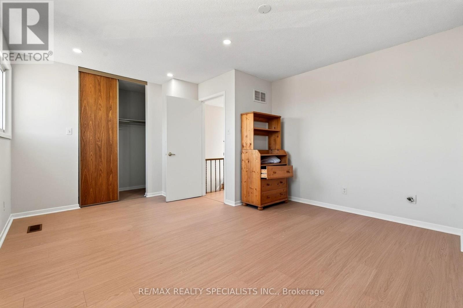 4134 Clevedon Drive Property Photo 31