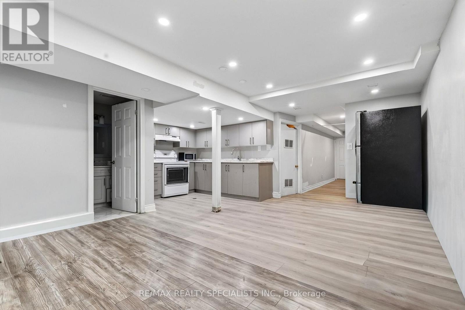 4134 Clevedon Drive Property Photo 34