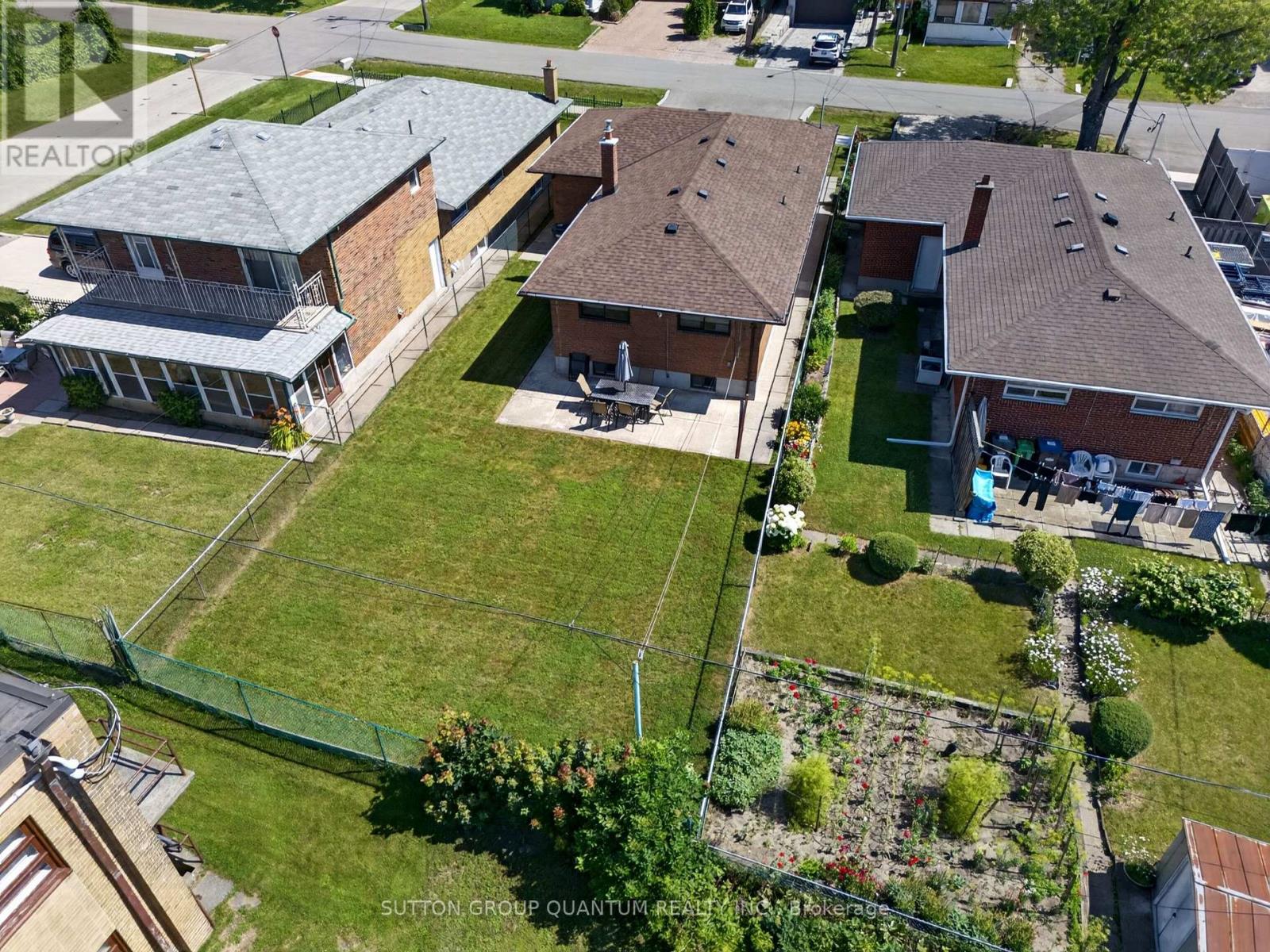 1016 East Avenue Property Photo 28