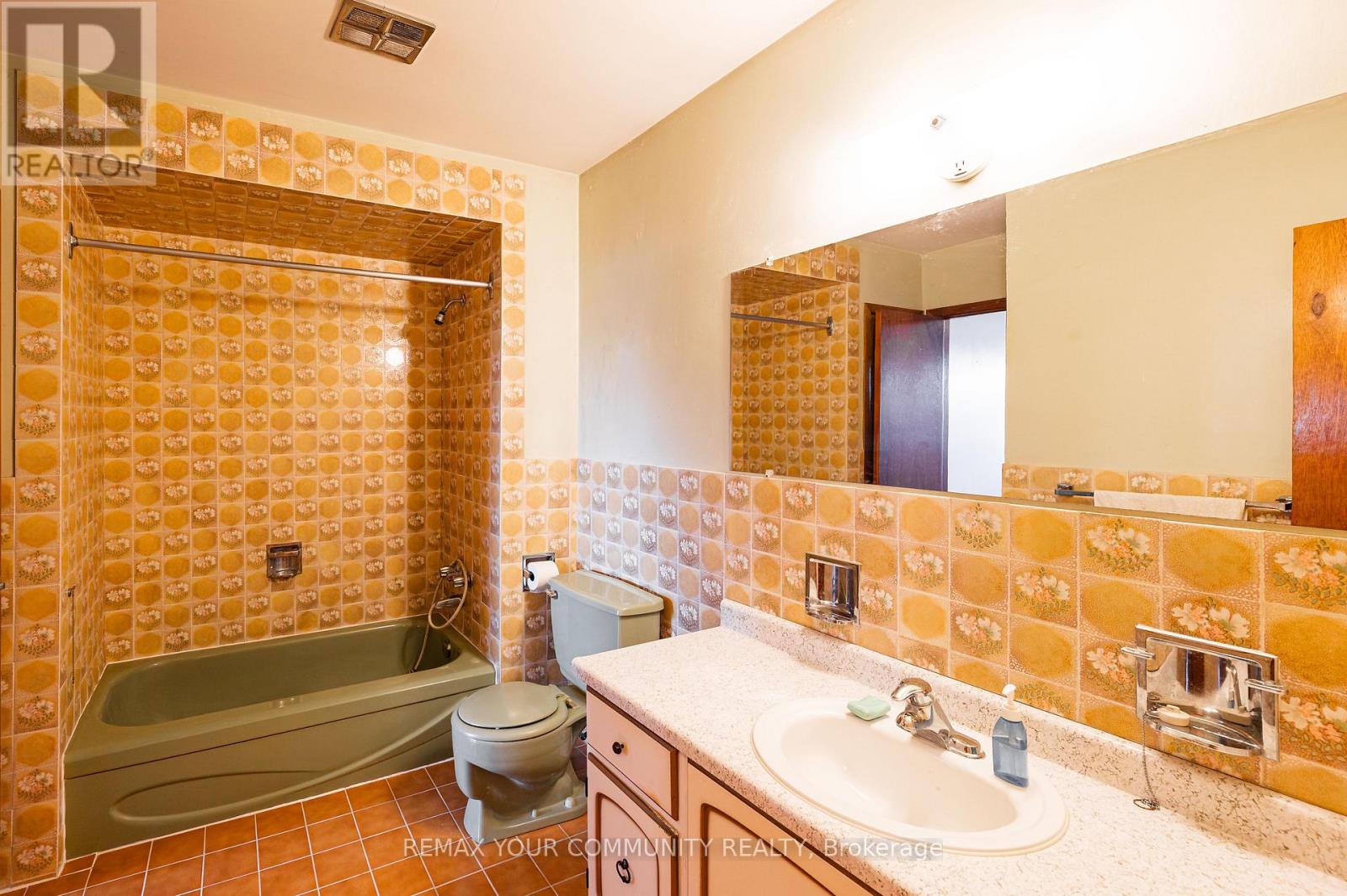 11 Anthia Drive Property Photo 16
