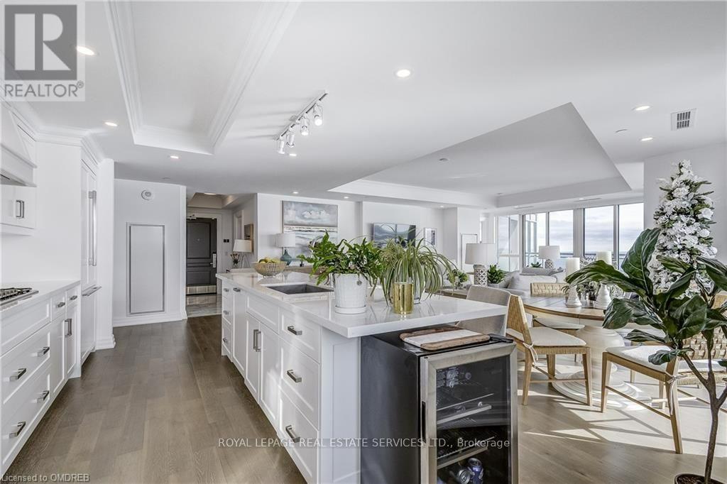 1704 - 2060 Lakeshore Road Property Photo 11