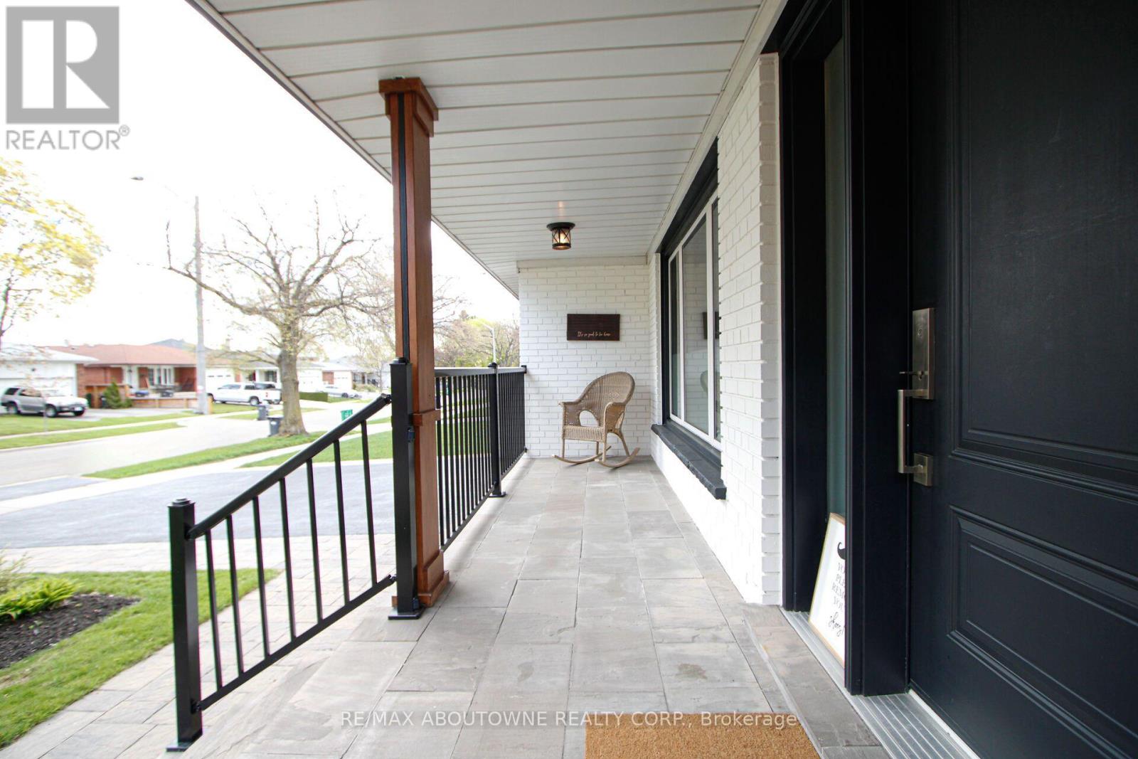 3302 Cardross Road Property Photo 2