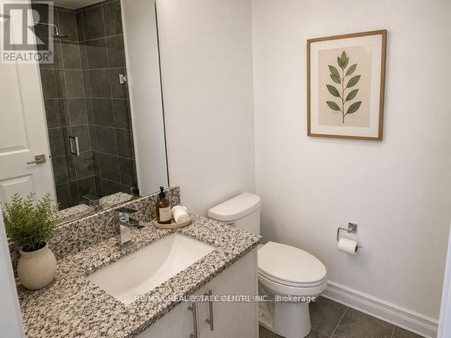 3605 - 36 Elm Drive W Property Photo 5