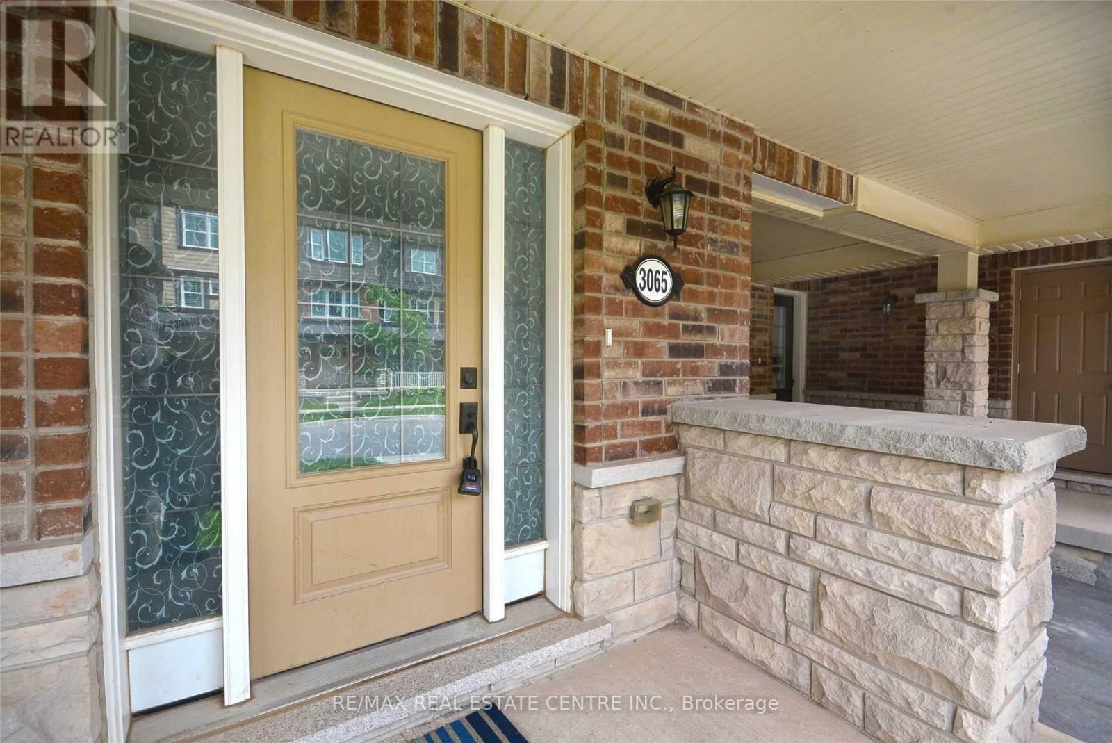 3065 Harebell Gate Property Photo 4