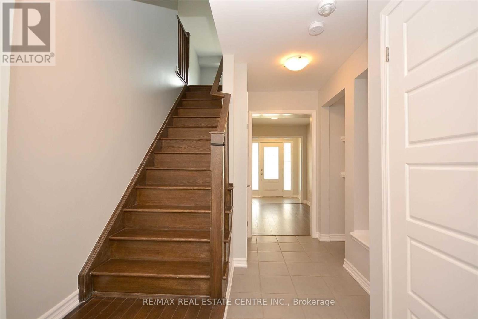 3065 Harebell Gate Property Photo 12