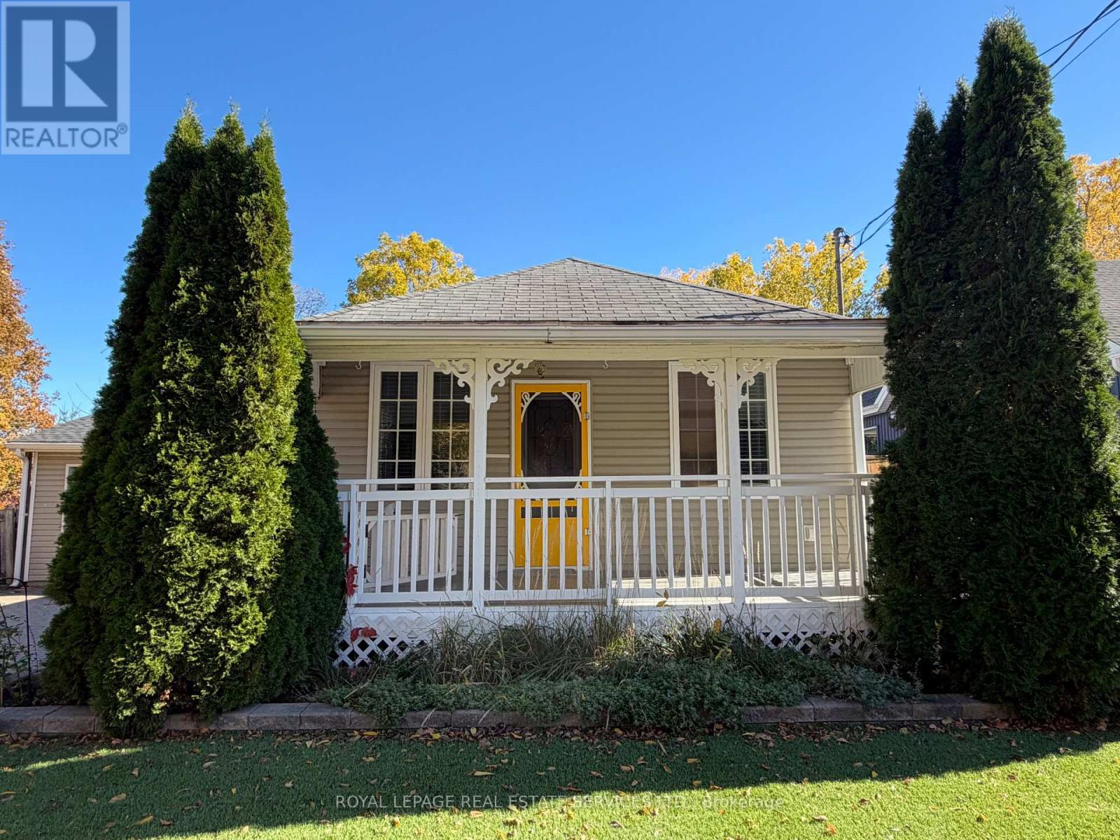 30 College Street Property Photo 3