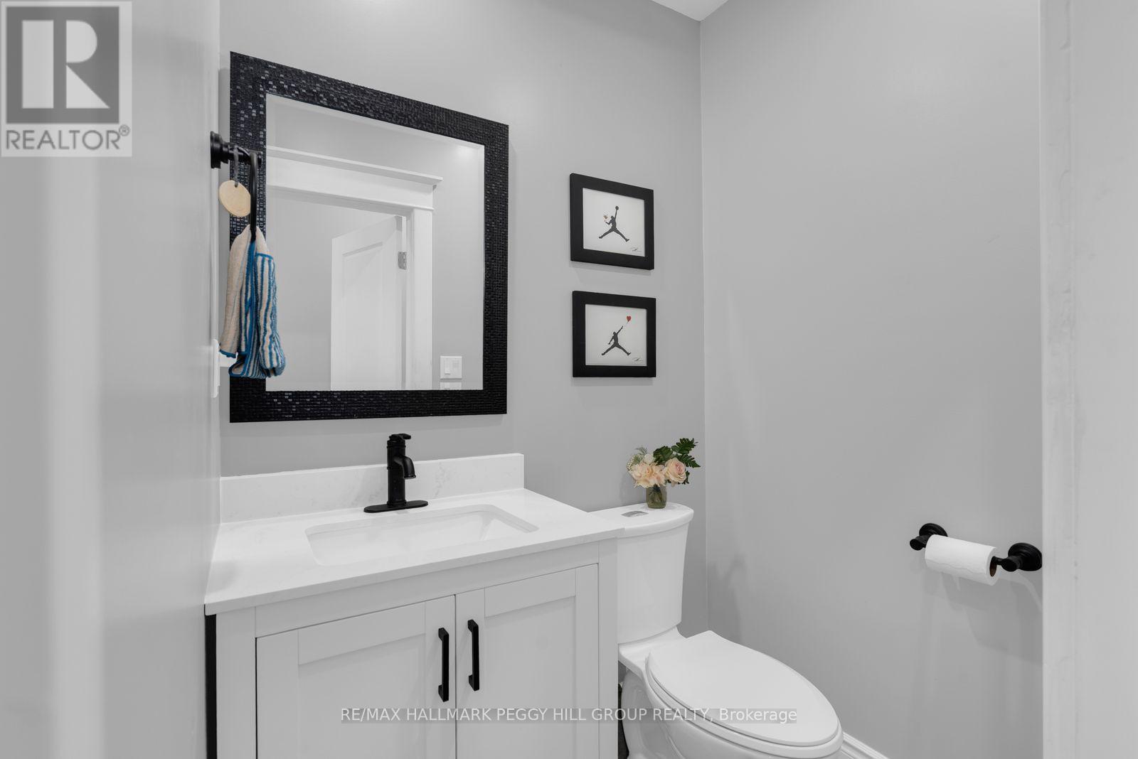 36 Commercial Street Property Photo 7