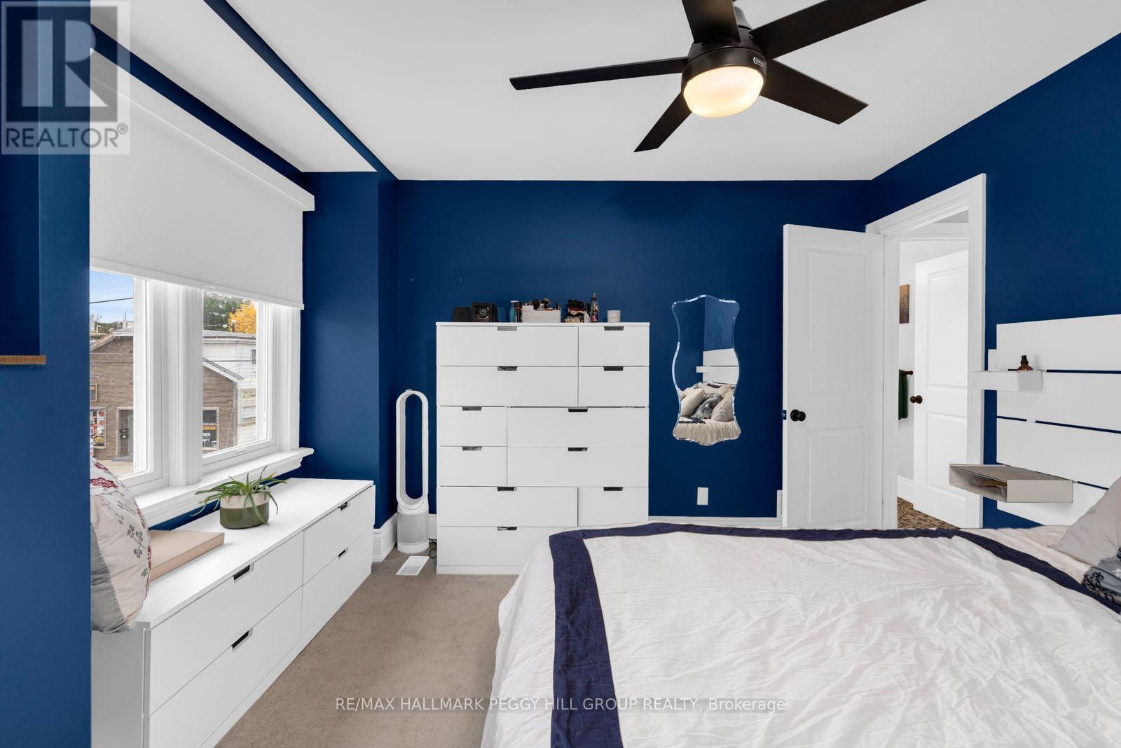 36 Commercial Street Property Photo 10