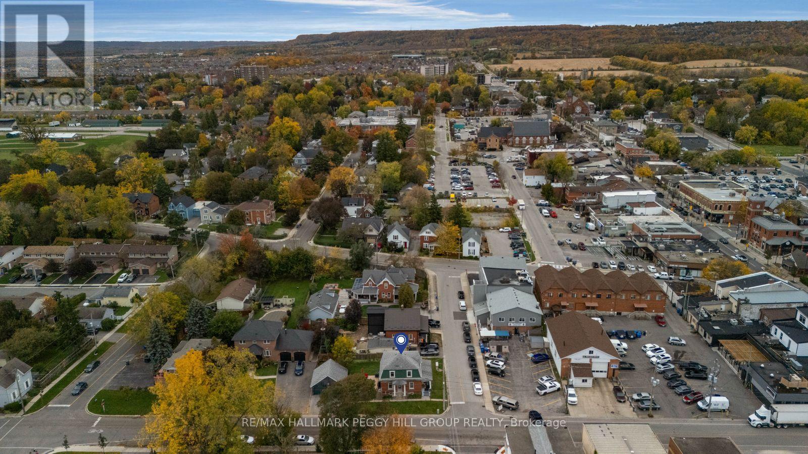 36 Commercial Street Property Photo 21