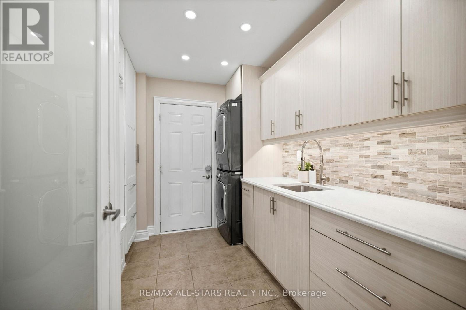331 Inman Heights Property Photo 19