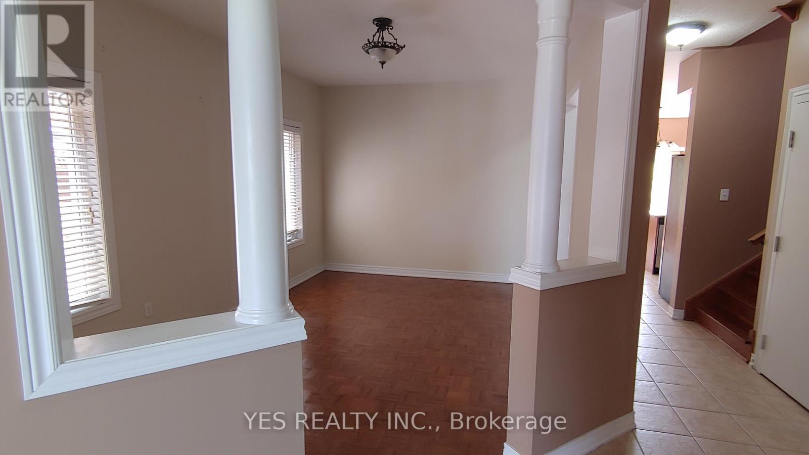 26 New Hampshire Court Property Photo 3