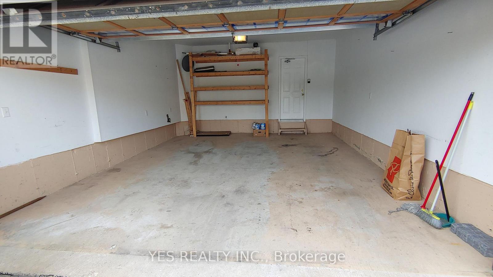 26 New Hampshire Court Property Photo 28