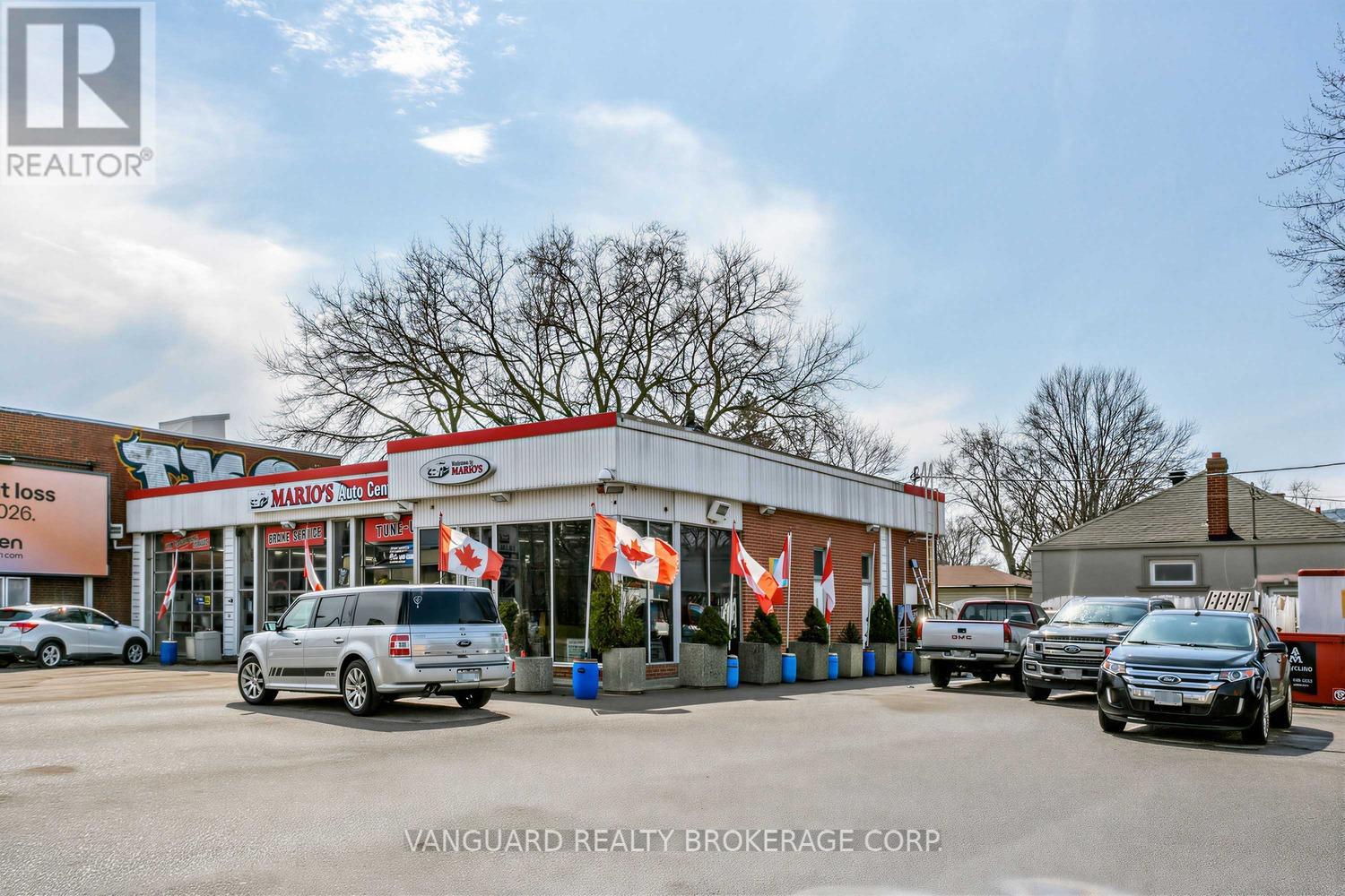 1772 Jane Street Property Photo 2