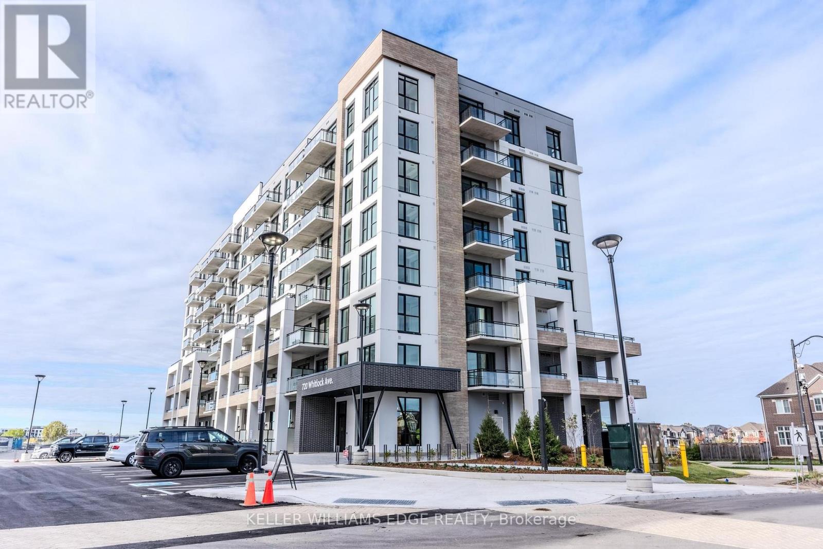 202 - 720 Whitlock Avenue Property Photo 2