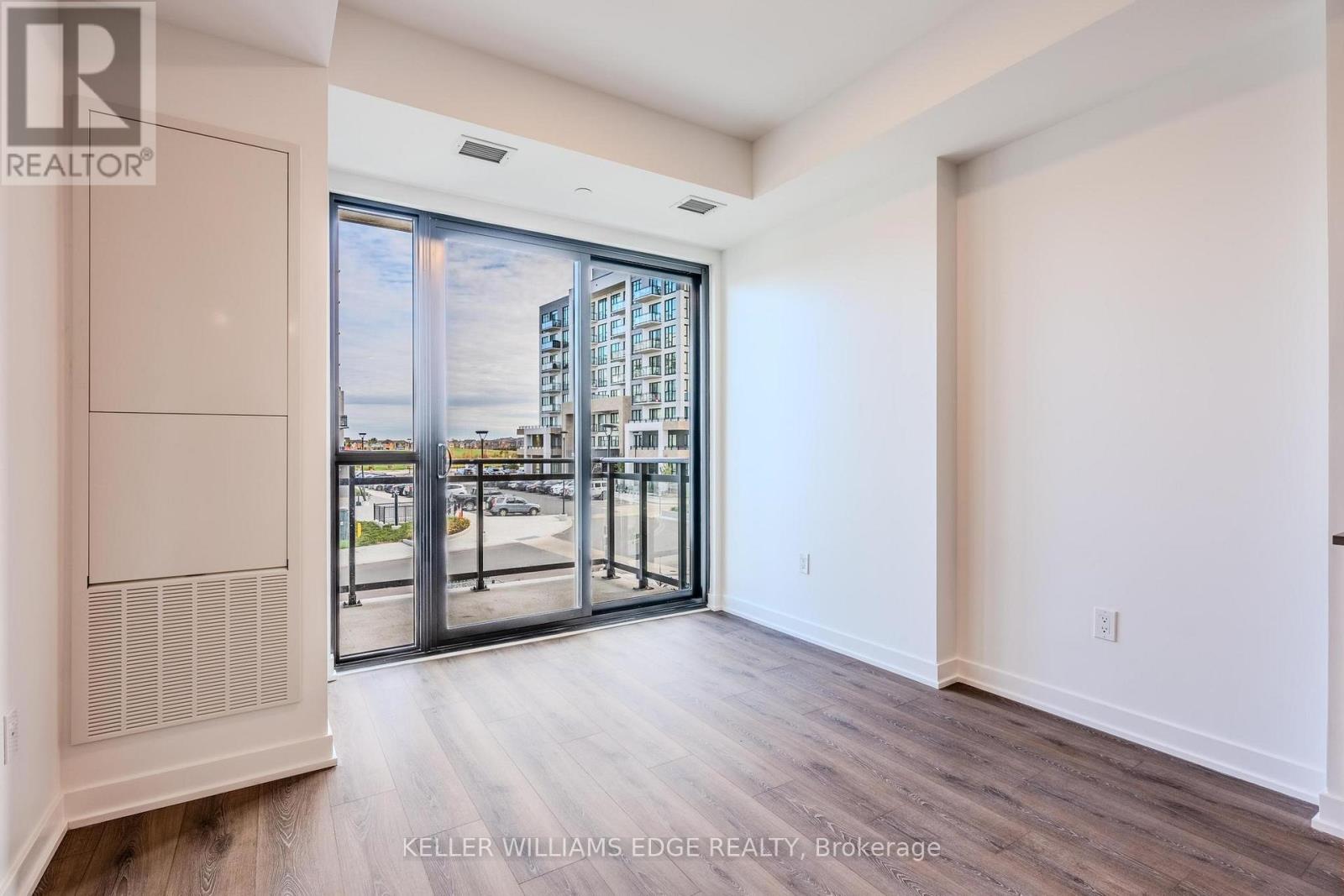 202 - 720 Whitlock Avenue Property Photo 14