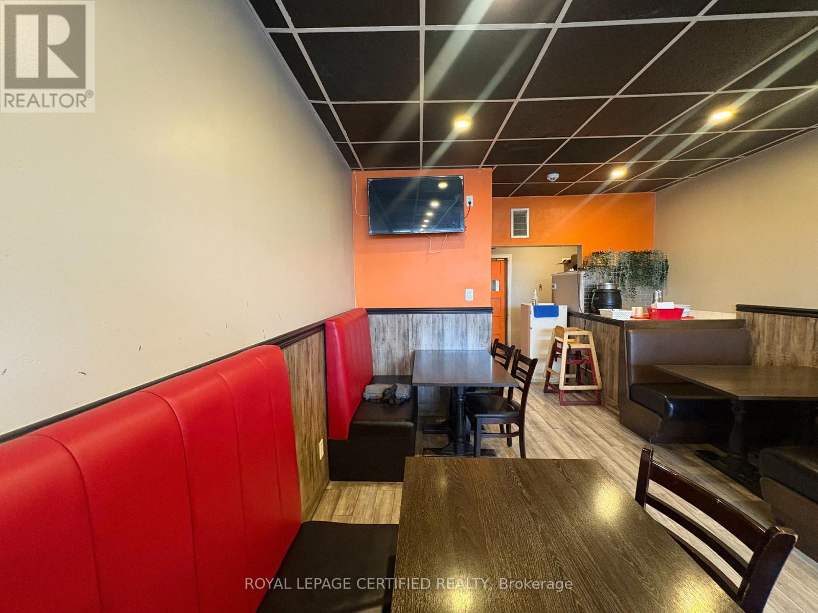 827 Albion Road Property Photo 15