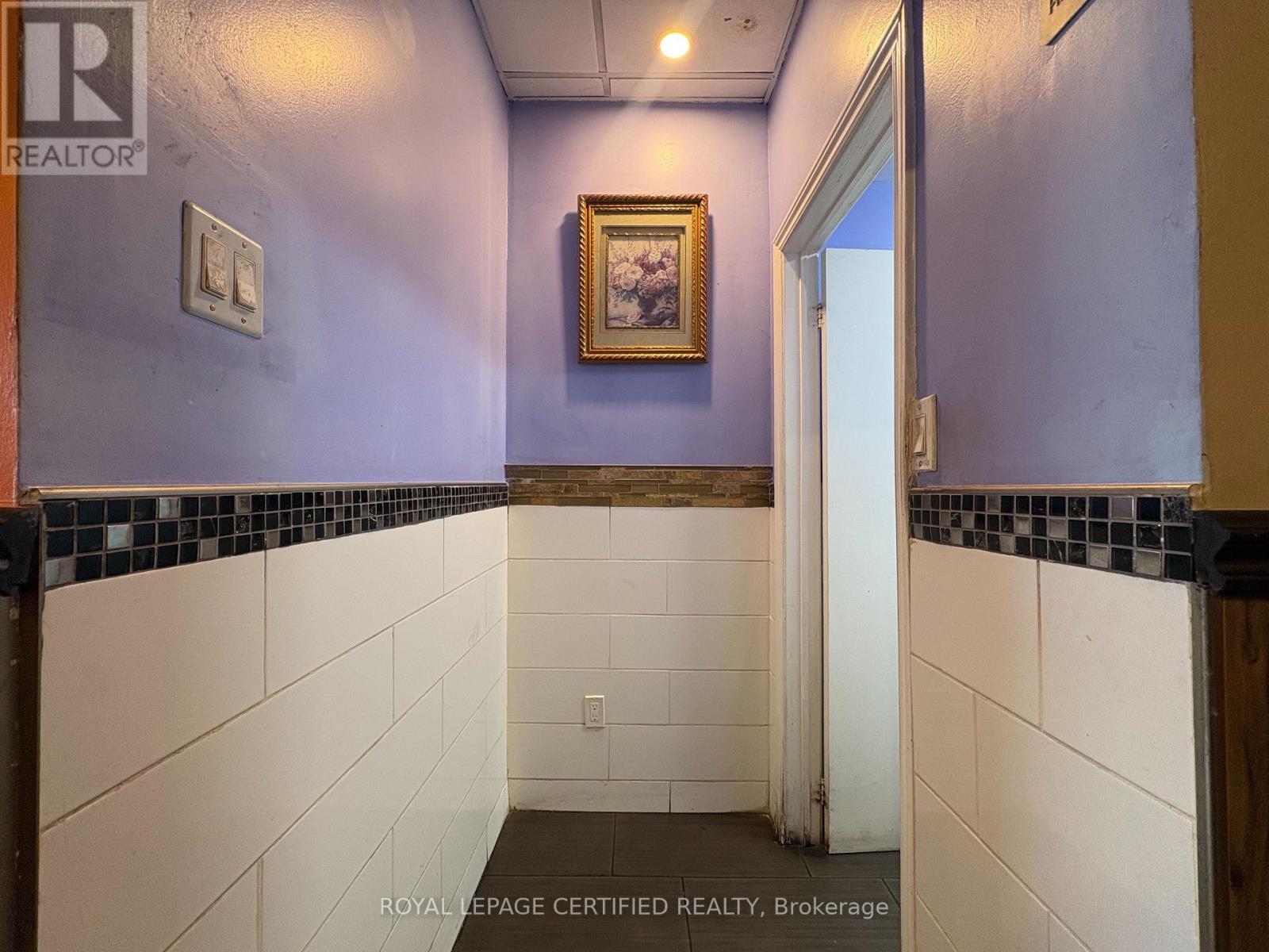 827 Albion Road Property Photo 18