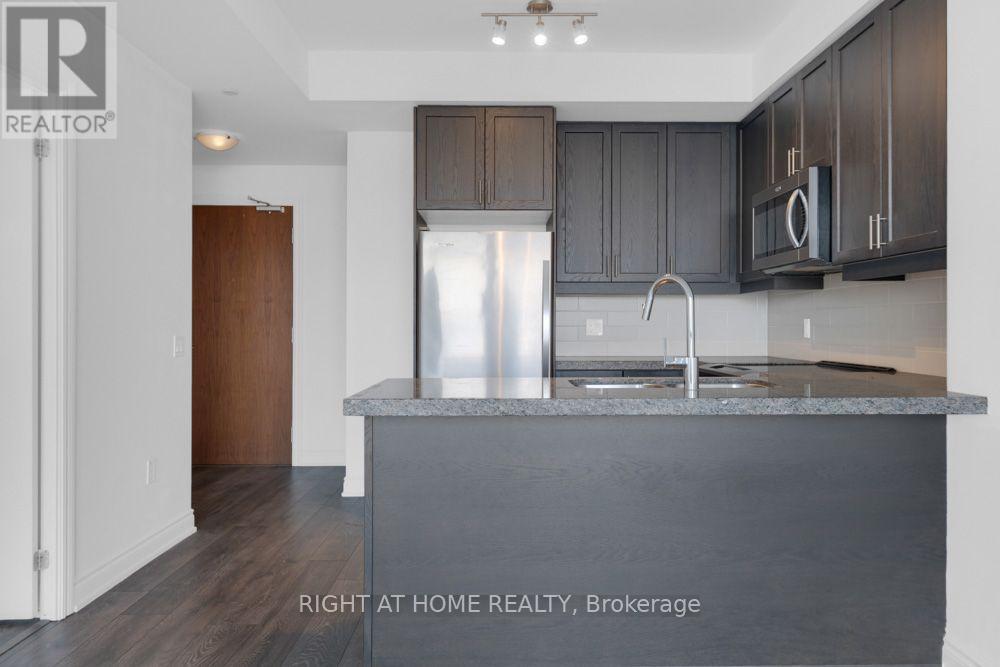 312 - 1050 Main Street E Property Photo 13