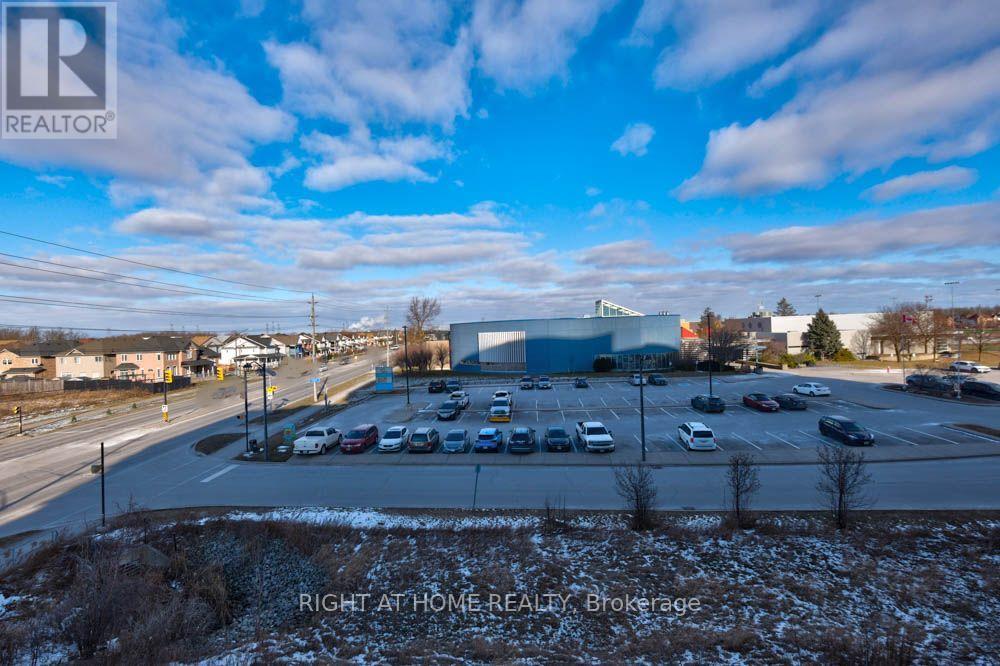 312 - 1050 Main Street E Property Photo 20