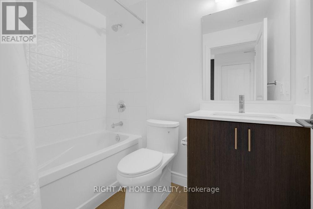 312 - 1050 Main Street E Property Photo 23