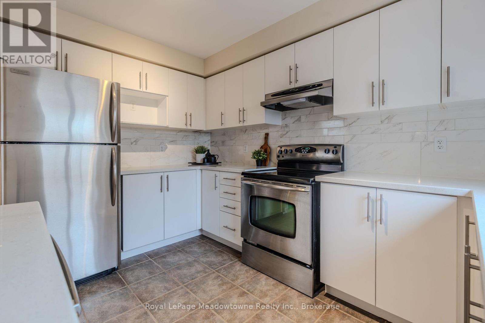 1311 Cartmer Way Property Photo 14