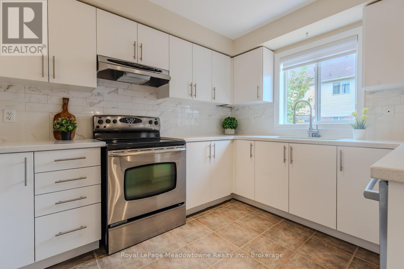 1311 Cartmer Way Property Photo 15