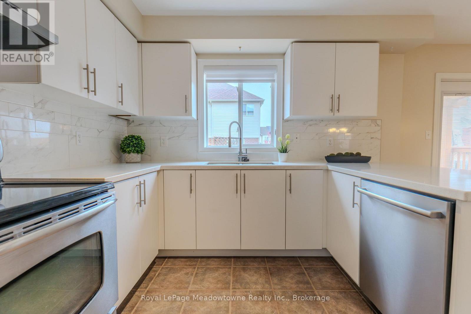 1311 Cartmer Way Property Photo 16