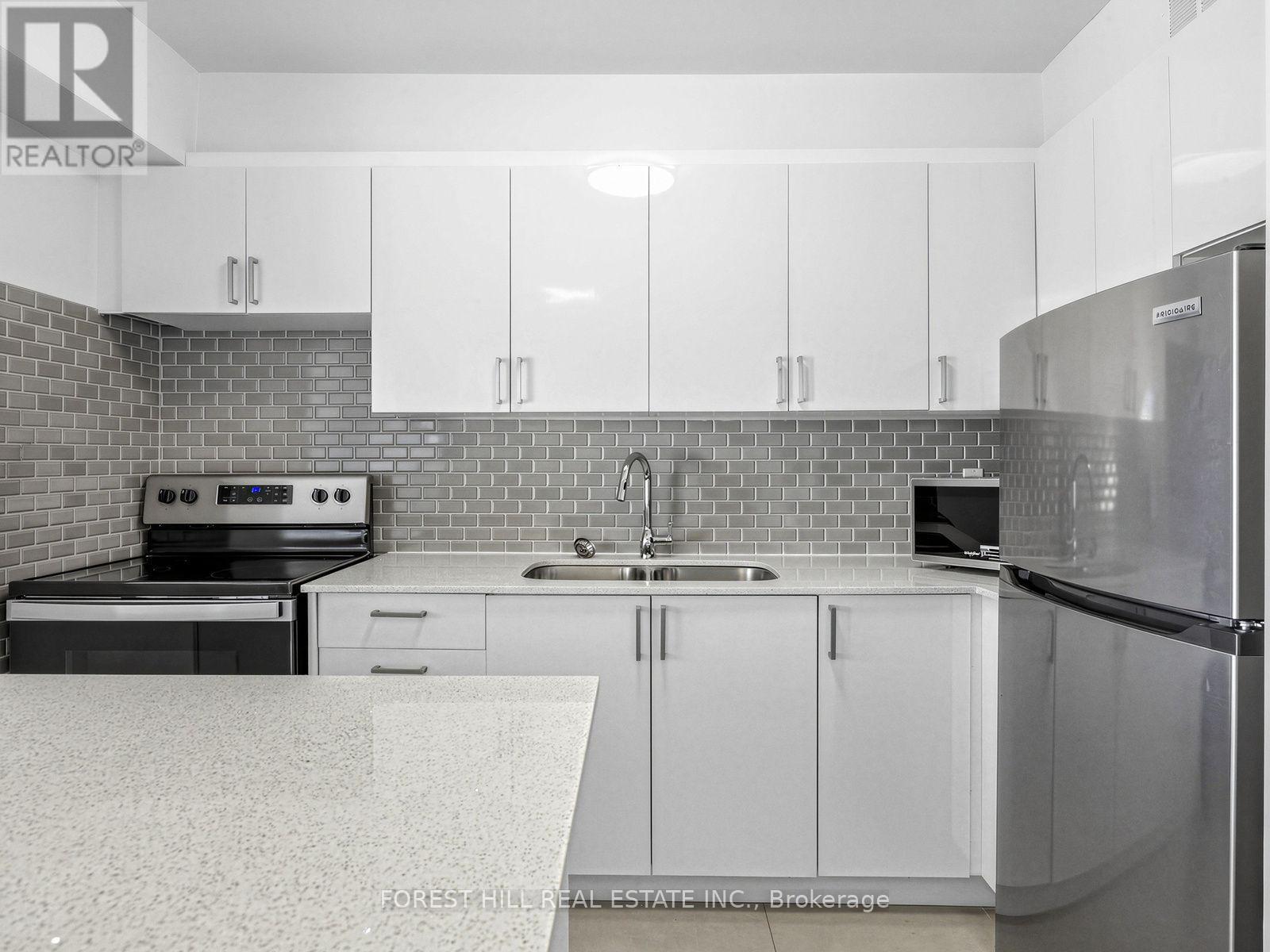 1811 - 377 Ridelle Avenue Property Photo 12