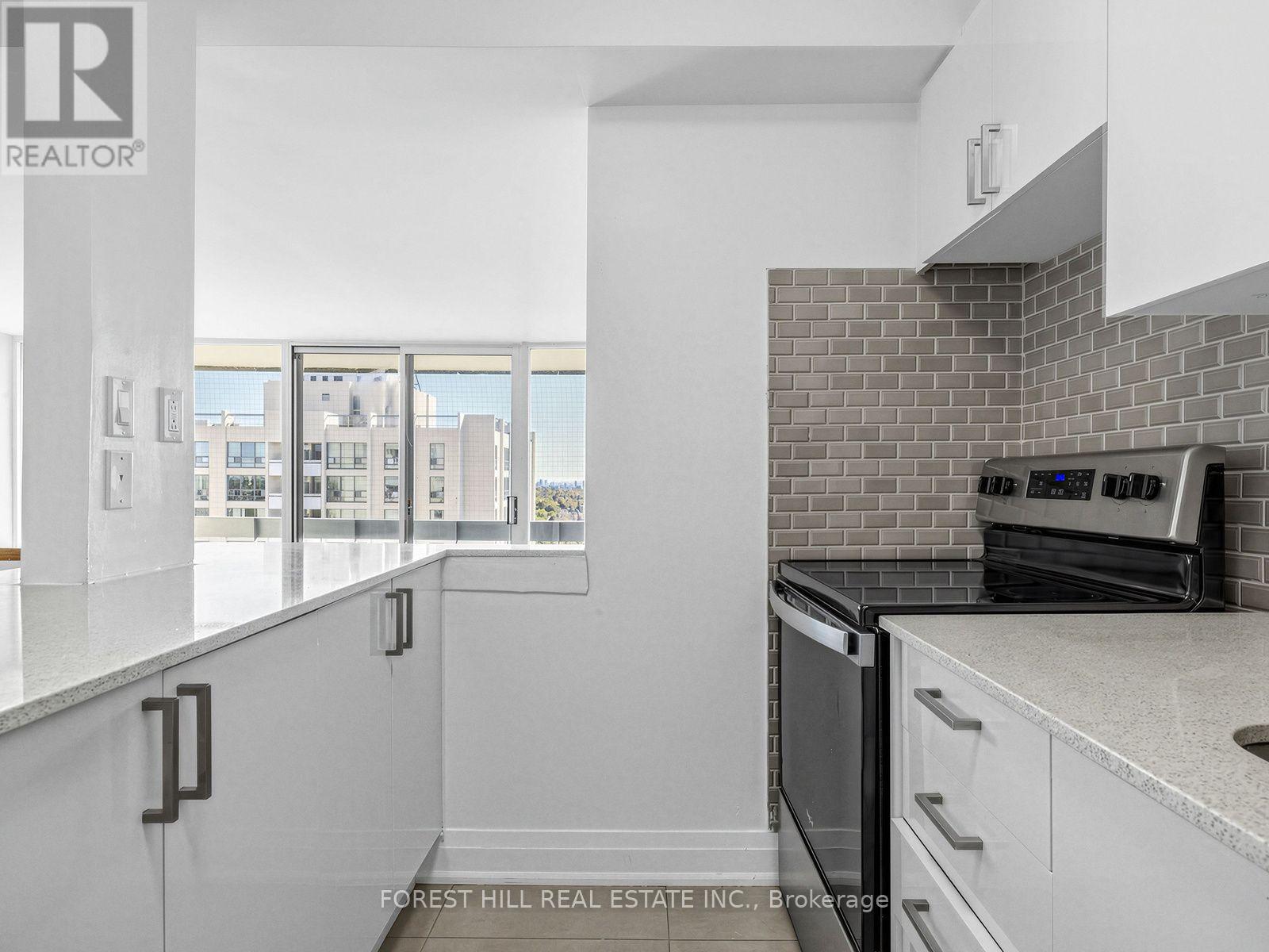 1811 - 377 Ridelle Avenue Property Photo 15