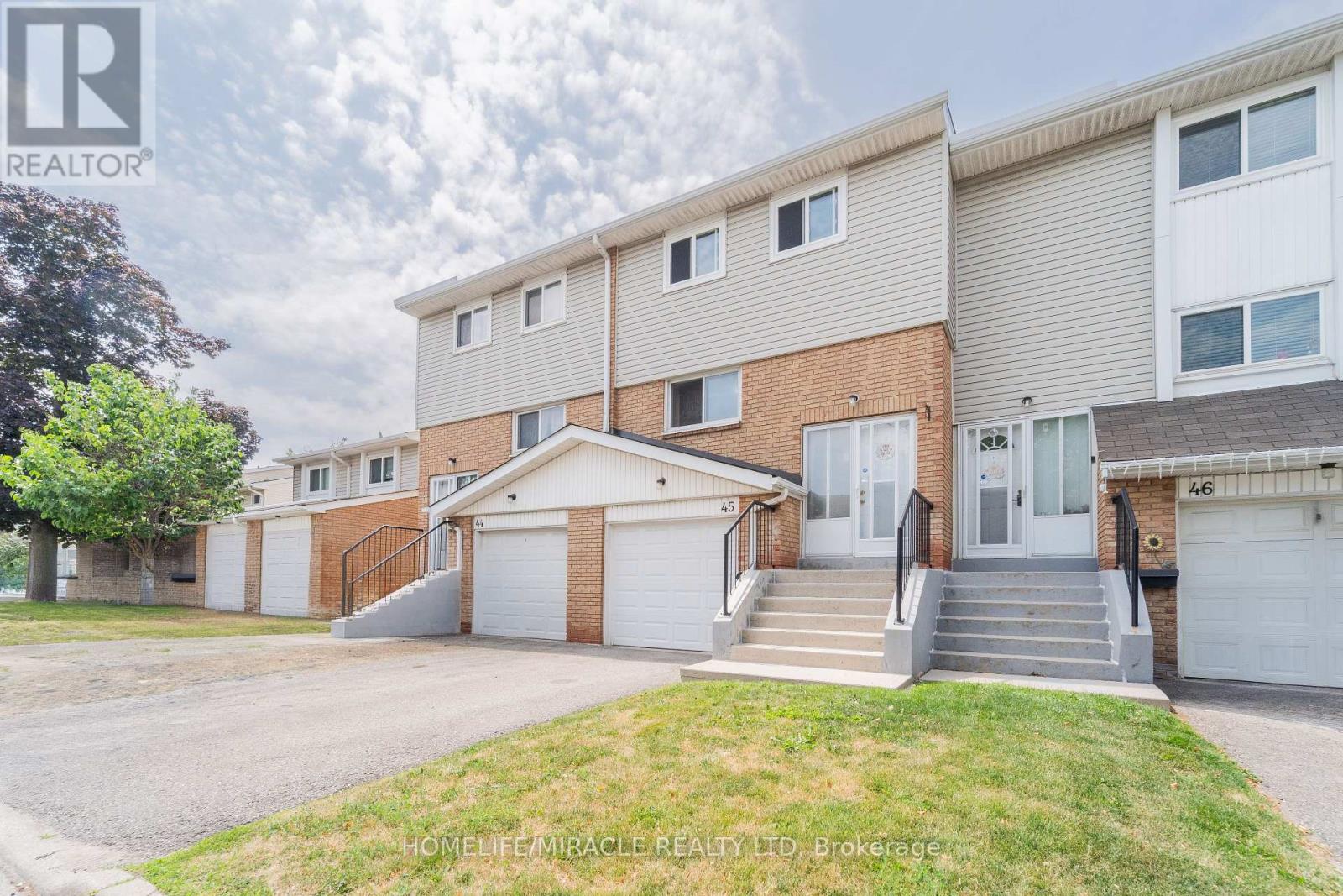 45 LINCOLN COURT Property Photo 1