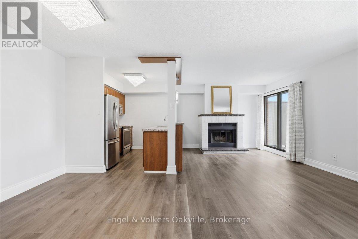625 - 1000 Cedarglen Gate Property Photo 5