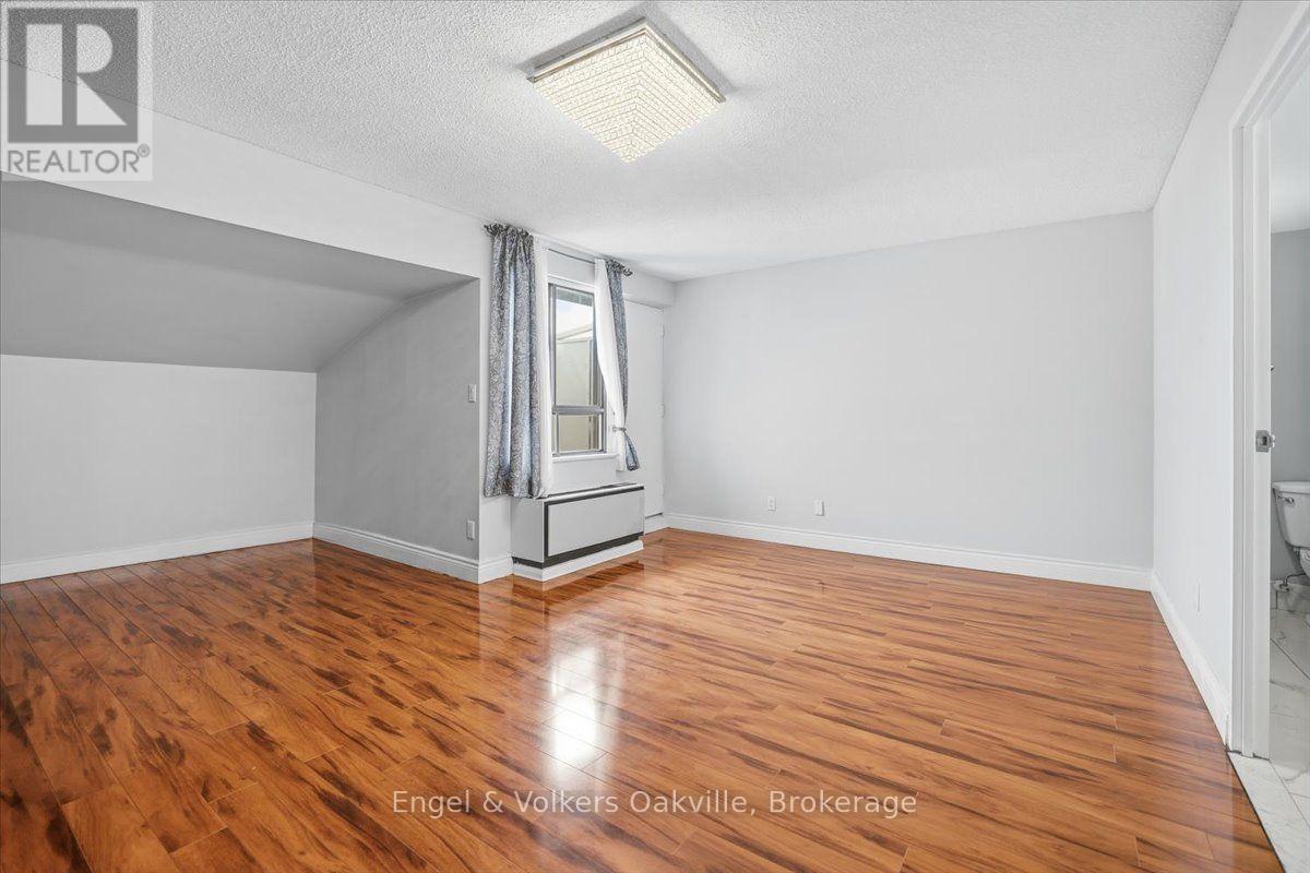 625 - 1000 Cedarglen Gate Property Photo 23