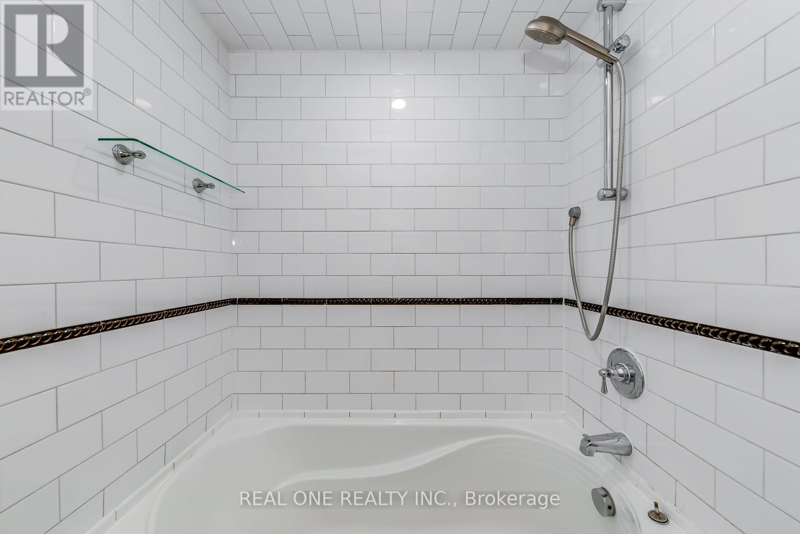 120 Blyth Crescent Property Photo 33
