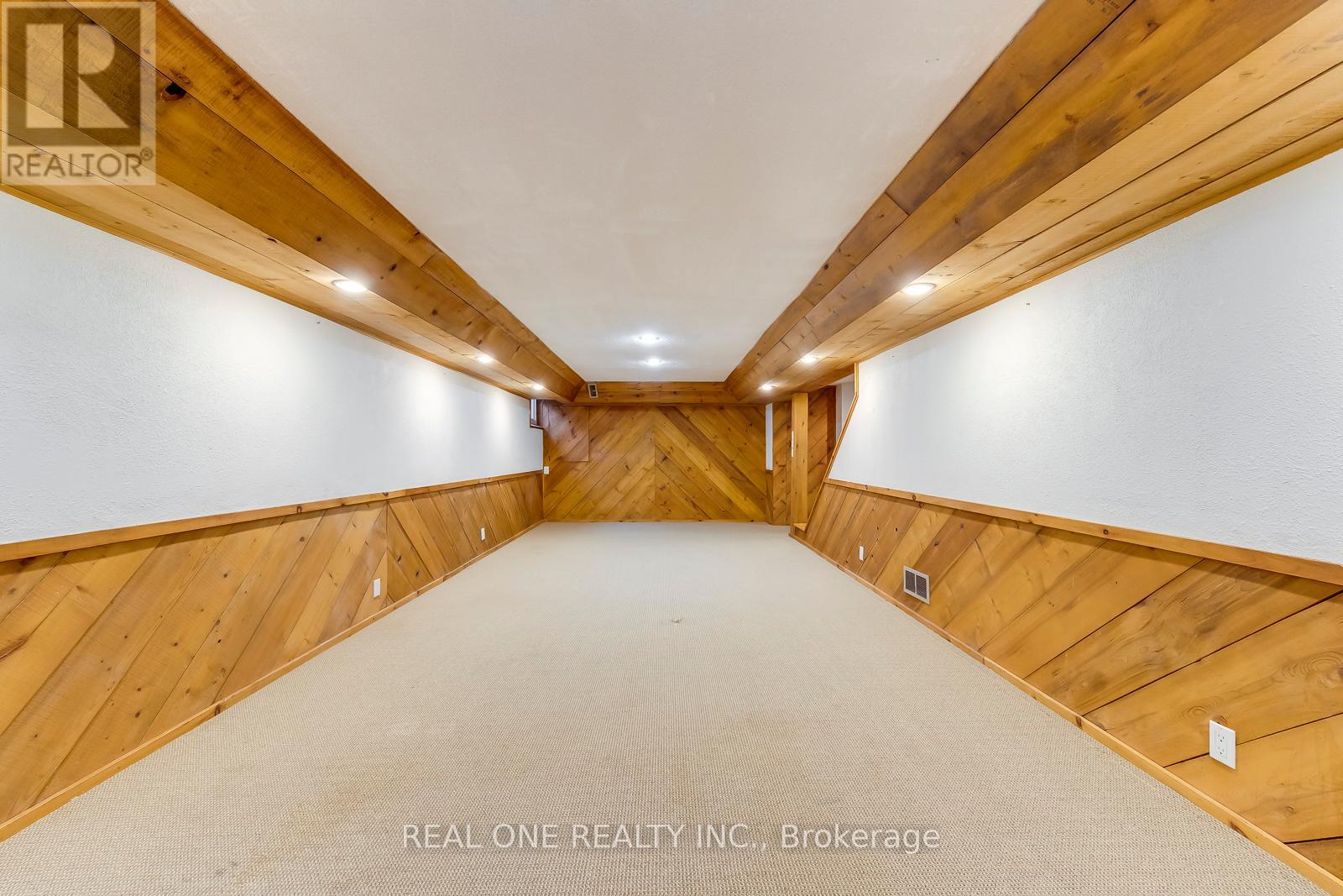 120 Blyth Crescent Property Photo 35