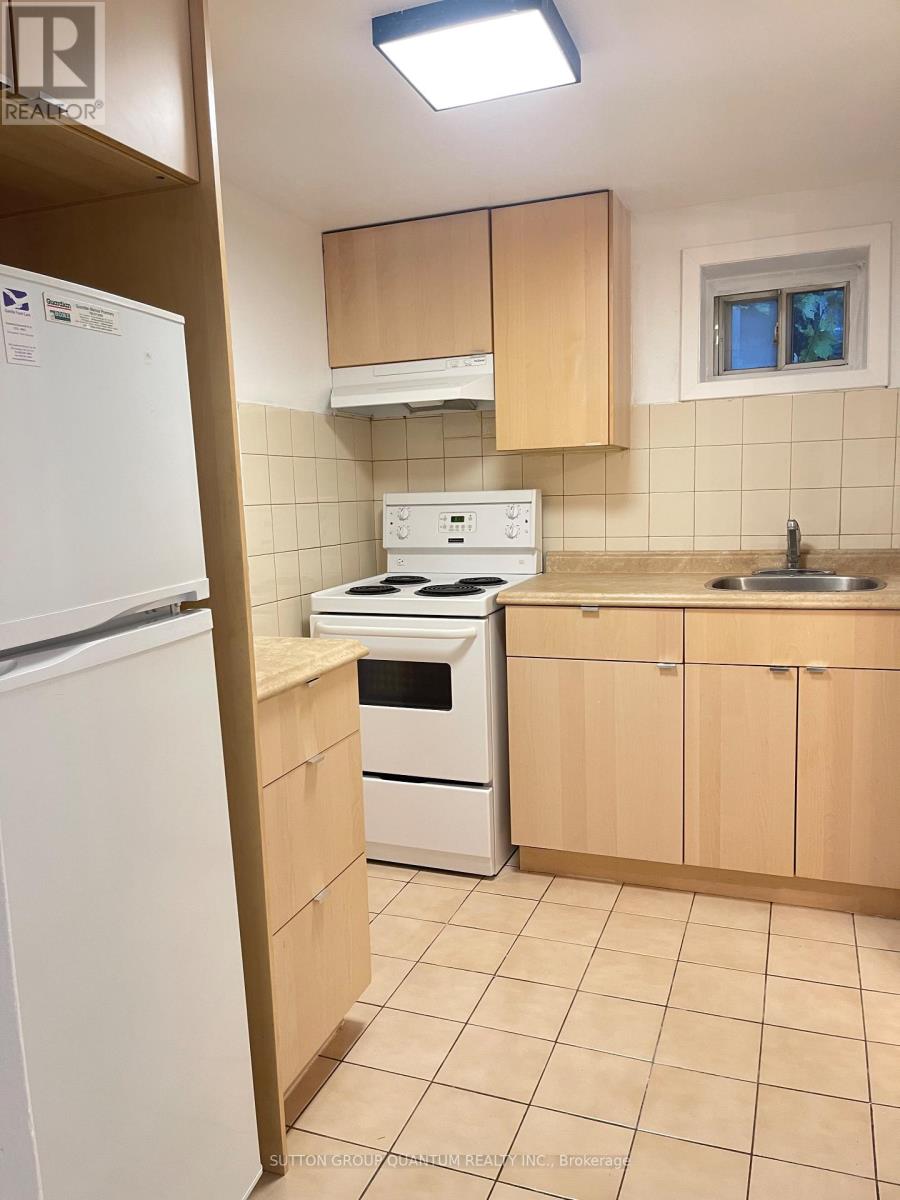 #2 - 339 Lakeshore Road E Property Photo 13