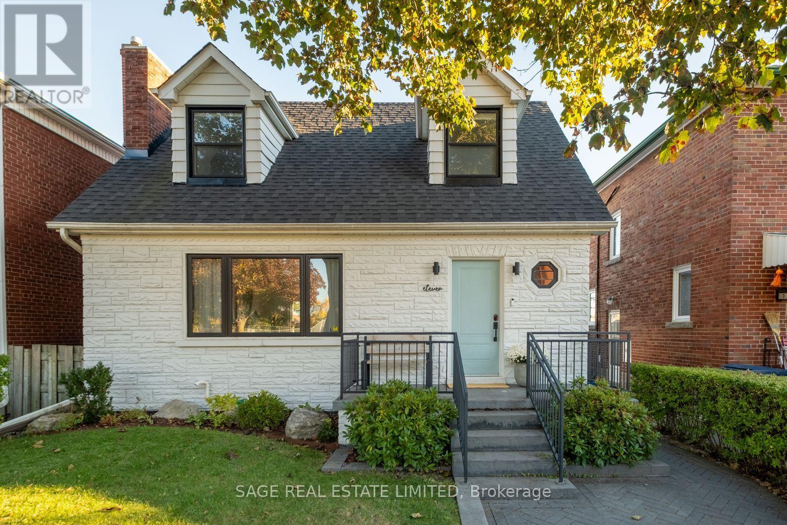 11 Maple Boulevard Property Photo 3