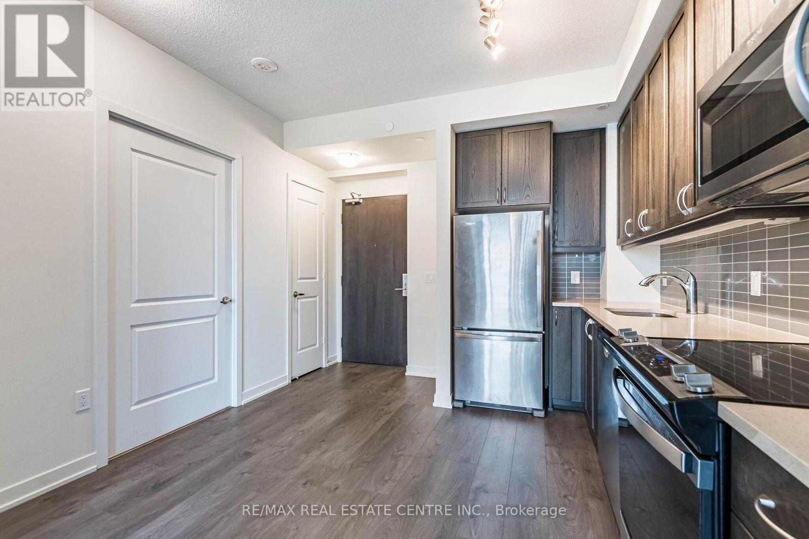 2510 - 38 Annie Craig Drive Property Photo 16