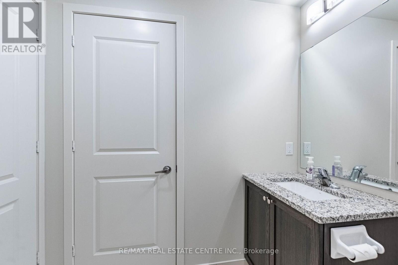 2510 - 38 Annie Craig Drive Property Photo 22